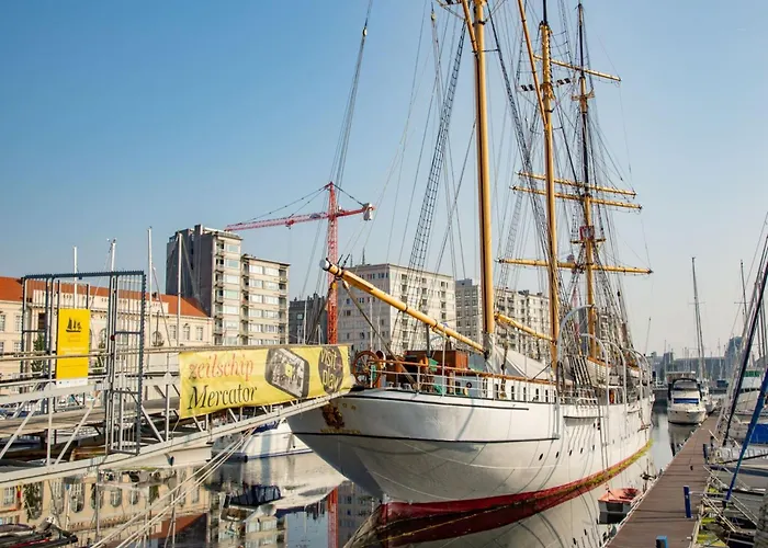 By The In With Terrace Oostende